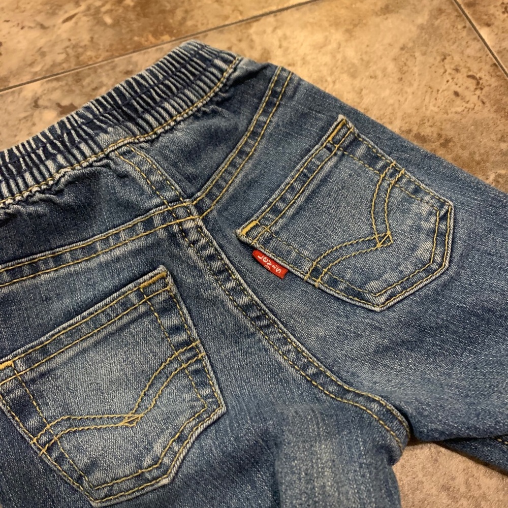 Toddler Levi’s - Picture 2 of 3